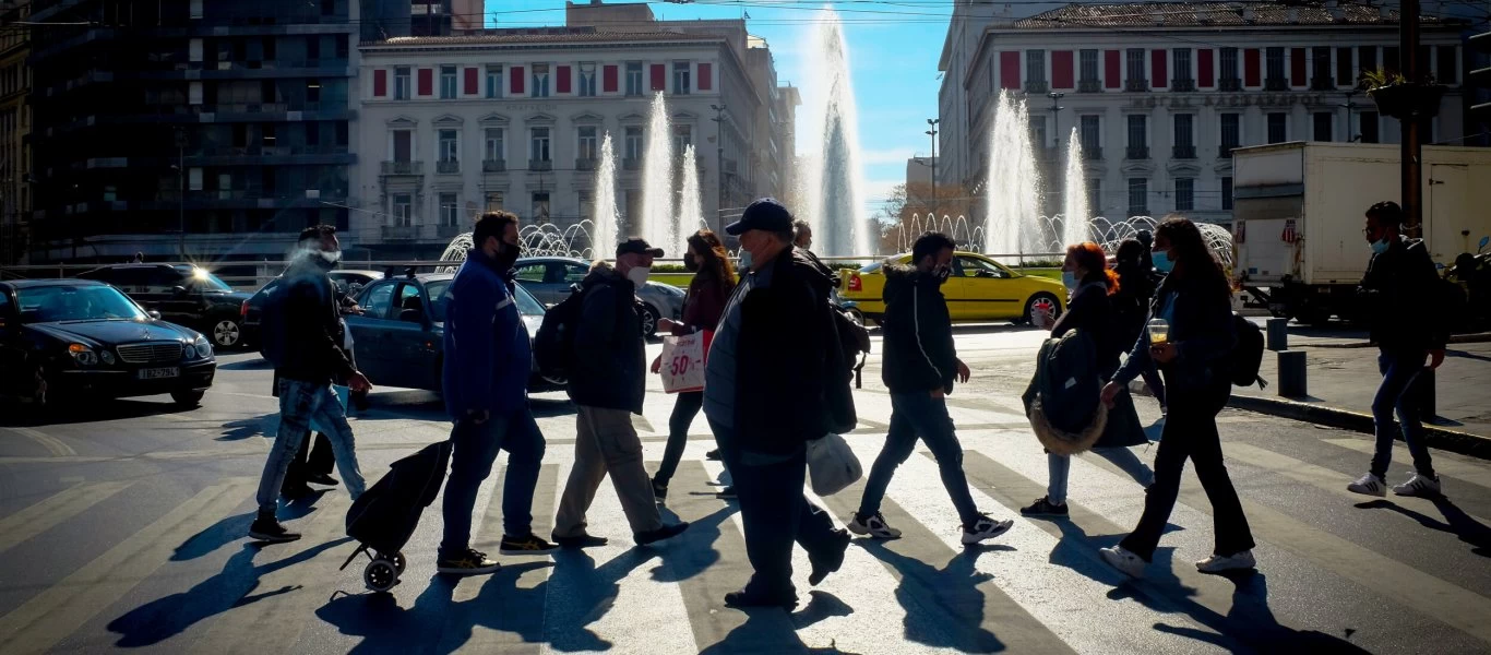 Η τηλεοπτική Βαβέλ των «ειδικών»: «Πάσχα στις πόλεις σημαίνει αύξηση κρουσμάτων» - «Στα χωριά μόνο οι εμβολιασμένοι»!